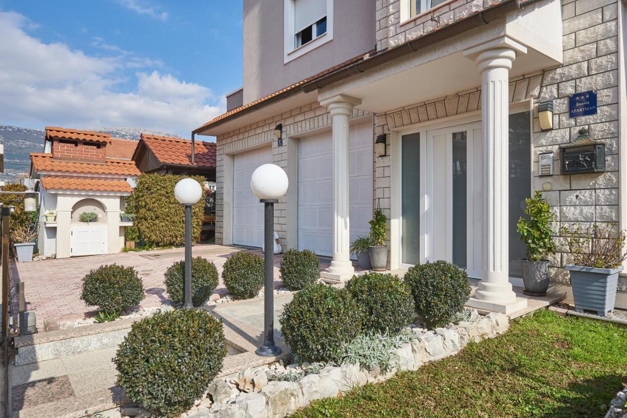 Apartments Lovric With Sea View Kastela Exterior photo