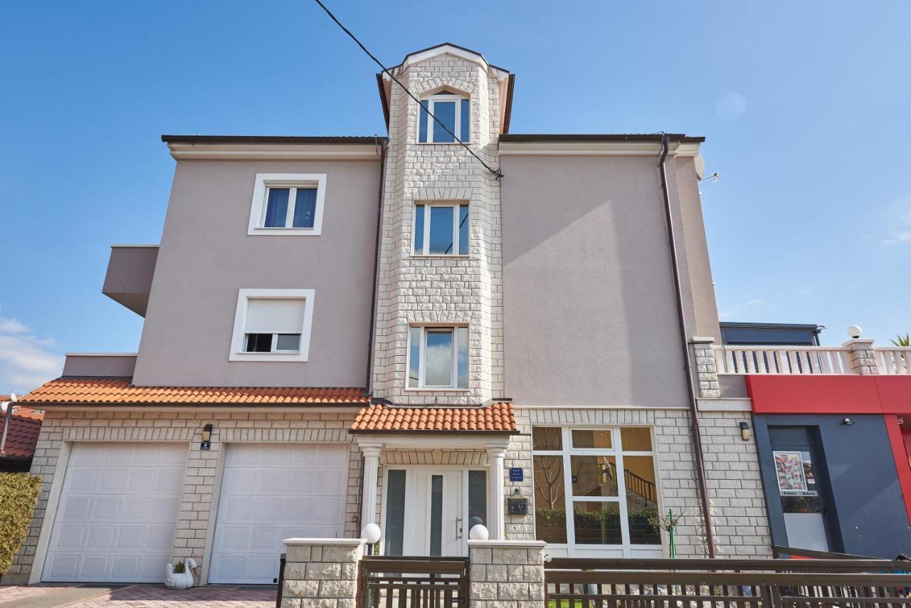 Apartments Lovric With Sea View Kastela Exterior photo