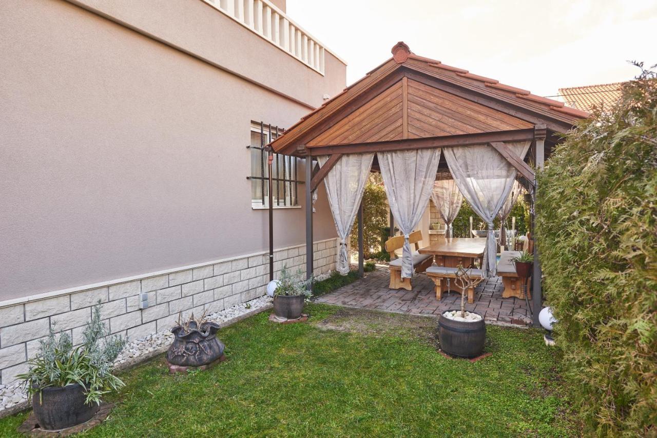 Apartments Lovric With Sea View Kastela Exterior photo